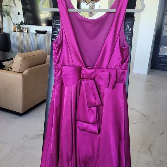 B. Darlin Dress Party/Wedding/Prom Dress - Picture 2 of 10